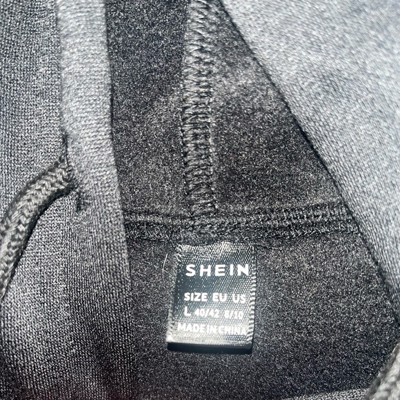 Shein Cropped Hoodie Black NWOT size Large - Picture 2 of 2